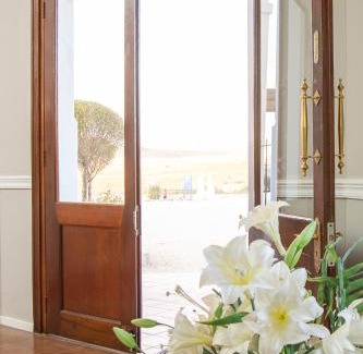 Kokstad Hotel | Mount Currie Inn