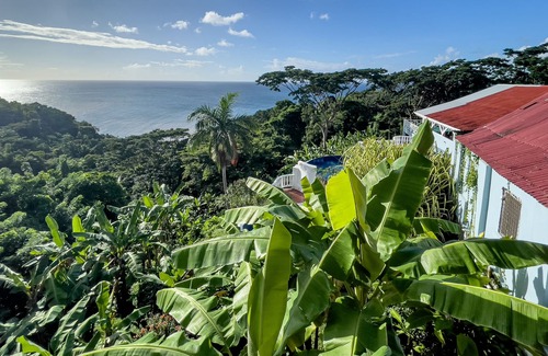 Belmont Villa | Mount Edgecombe Boutique Hotel - Nutmeg Suite 2