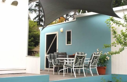 Mount Martha Cottage | Mount Martha, White Lilac, Holiday Studio