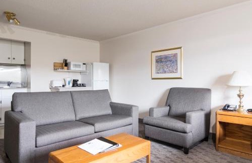 Grand Falls - Windsor Hotel | Mount Peyton Resort & Conference Centre