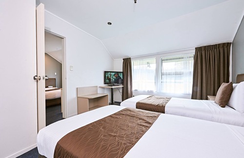 Otahuhu Hotel | Mount Richmond Hotel