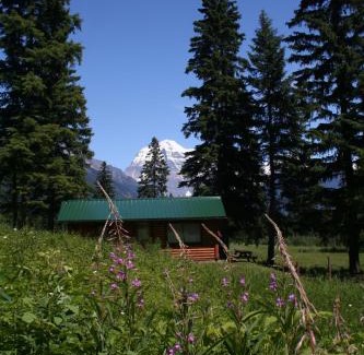 Regional District of Fraser-Fort George Cabin | Mount Robson Lodge