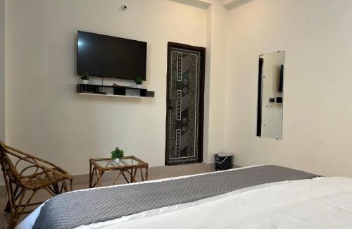 Tehri House | Mount Valley