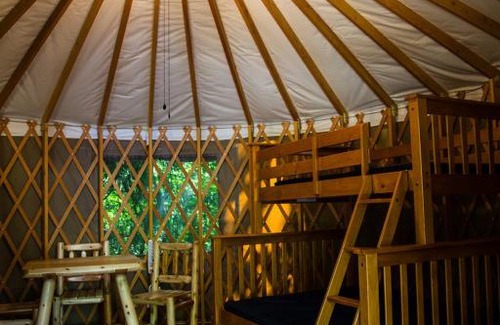Bow Resort | Mount Vernon Camping Resort 16 ft. Yurt 6