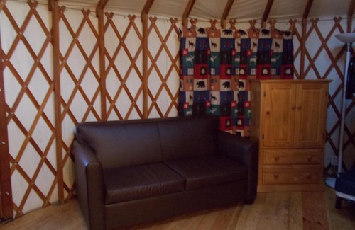 Bow Resort | Mount Vernon Camping Resort 20 ft. Yurt 3