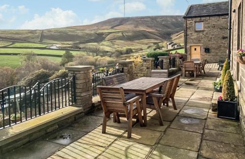 Holmfirth House | Mount View - Uk48425