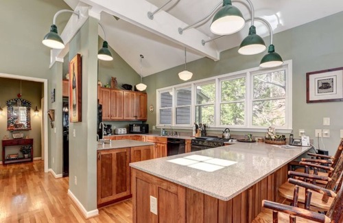 Big Canoe House | Mountain Acres Retreat - Relax in Total Seclusion!