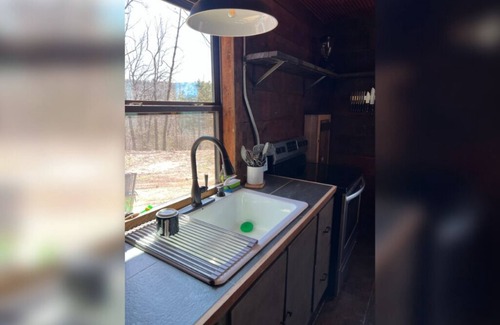 Kingston Cabin | Mountain adventure cabin w/stunning views in the Ozarks.