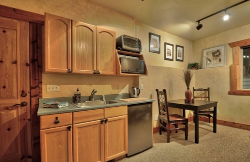 Kamas Apartment | Mountain Adventure Studio Master Suite 25 min to Park City