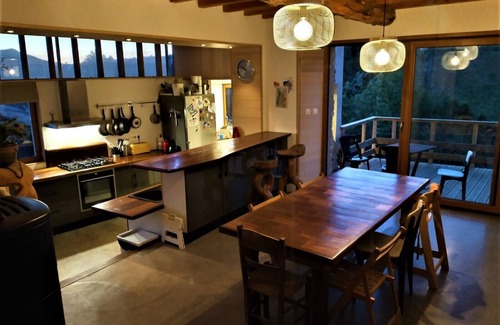 Saint-Roman House | Mountain and river will treat you to the top of this medieval village.