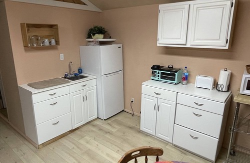 Springerville House | Mountain Avenue Cozy Cabin