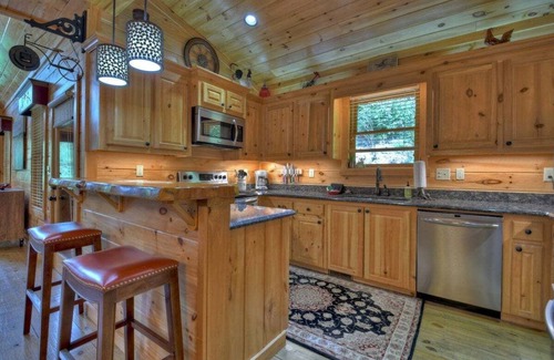 Blue Ridge Cabin | Mountain Bliss Chalet