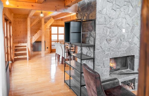 Kolasin Ski Chalet | Mountain Boy chalet with sauna