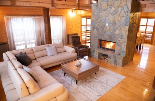 Kolasin Ski Chalet | Mountain Boy chalet with sauna