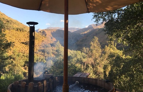 San Alfonso Cabin | Mountain Cabin with Wood-Burning Stove in Cajon del Maipo Chile