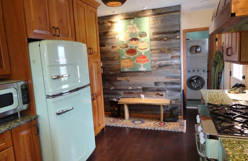 Town of Hebron Cabin | Mountain Cabin Hebron, NY, 56 ac. 360 deg. views, outdoor year-round hot tub.