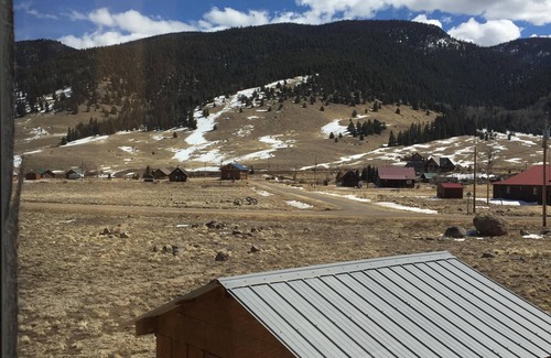 Creede Cabin | Mountain Cabin Located in Creede CO Area. Walking Distance From Rio Grand,
