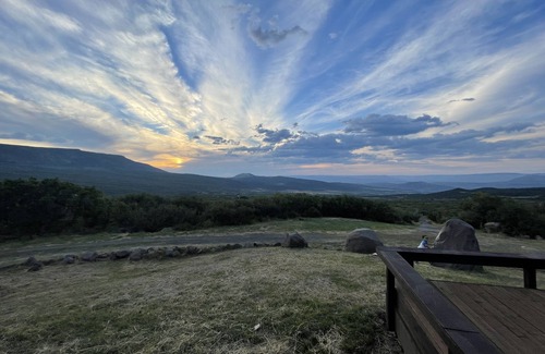 Mesa House | Mountain Cabin next to Powderhorn & the Grand Mesa