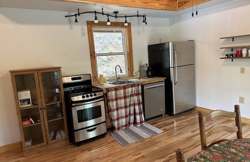 Piedmont Cabin | Mountain Cabin on the Chief Ladiga Bike Path, Terrapin Creek, and Pinhoti Trail