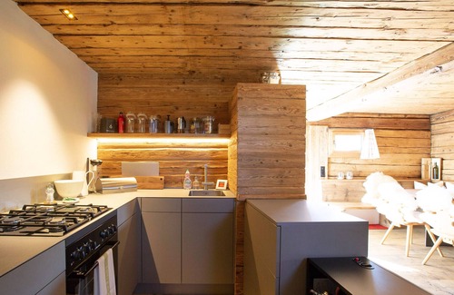 Lantsch-Lenz Ski Chalet | Mountain Cabin Tschividains Lenzerheide