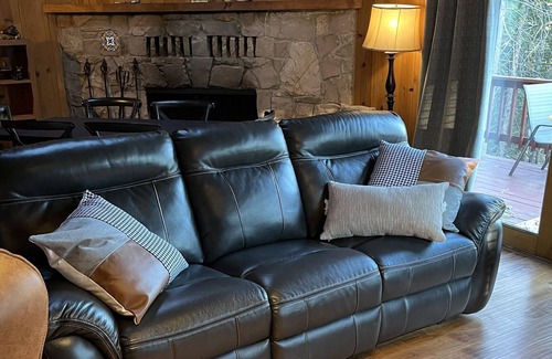 Mi-Wuk Village Cabin | Mountain cabin