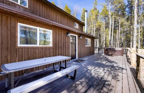 Valley of the Sun House | Mountain Cabin wHot Tub & Washer Dryer