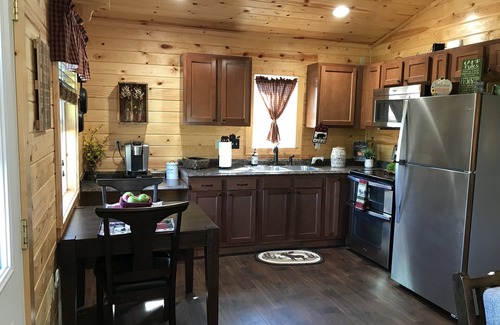 Boundary County Cabin | Mountain cabin with HOT TUB and Amazing View!