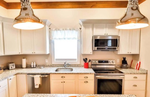Windham House | Mountain Cabin with Scenic Views and Hot Tub