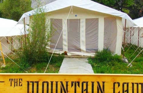 Nubra Valley RV Rental | Mountain Camp