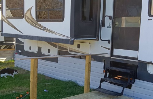 Pikeville House | Mountain Camper by Falls Creek Falls State Park,13 miles from historic Pikeville