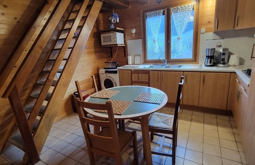 Les Clefs Ski Chalet | Mountain chalet, ideal for 2 people LA MAISON DES OISEAUX