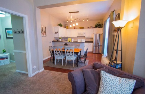 Glenwood Springs Apartment | 🏔MOUNTAIN CHARM - 2 BDR Apt KITCHEN Downtown GWS