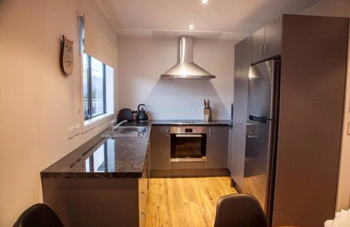 Fernhill House | Mountain Charm with spa - 1 bedroom option