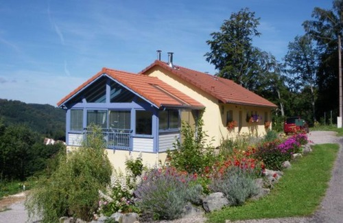 Le Tholy Cottage | Mountain cottage with fireplace, wifi, and lovely grounds