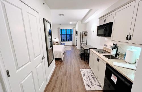 Vernon Apartment | Mountain Creek Resort at Appalachian Hotel - Pool & Hot Tub