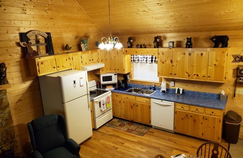 Murphy Cabin | Mountain Creek Retreat - 5 minutes from Downtown Murphy - Secluded