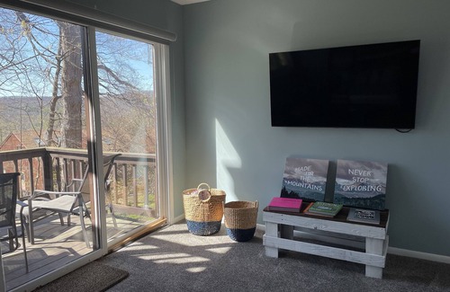 Vernon House | Mountain Creek by Crystal Springs-walk to ski, snowboard, bike, hike and relax