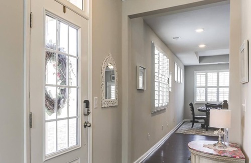 Cumming House | Mountain Crest Town house, in Amenity Rich property, Walking trails, Upgraded