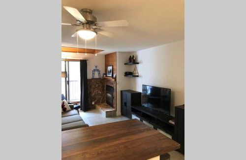 East Kootenay Apartment | Mountain Edge Ski-in Ski-out Condo