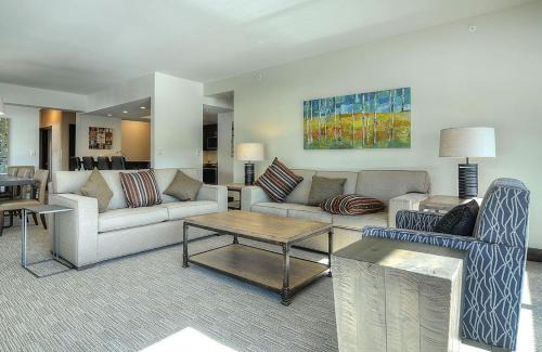 Peak 9 Apartment | Mountain Elegant by Ski Country Resorts