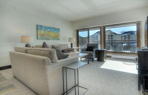 Peak 9 Apartment | Mountain Elegant by Ski Country Resorts