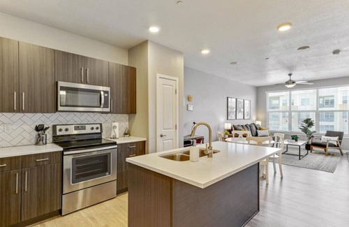 Draper Apartment | Mountain Escape | Hot Tub | Central | Pet Friendly