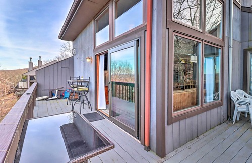Tannersville House | Mountain Escape: Scenic Townhouse on Camelback Mtn