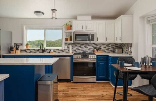 Altaville House | Mountain Family & Pet Home - Hot Tub - Hiking Trail - Valley Back Yard View