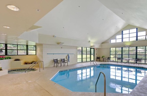 Pittman Center House | Mountain Getaway! 2 Spacious Units in Nature Setting, Near Little Pigeon River