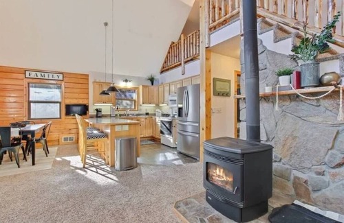 McCall Cabin | Mountain Getaway, Pet friendly