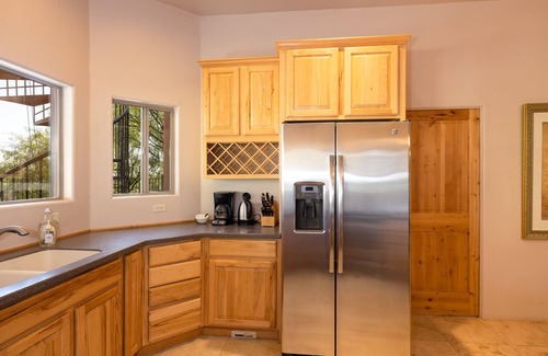 Catalina House | Mountain Getaway, Tranquility, Beauty, Ambience, Stunning View