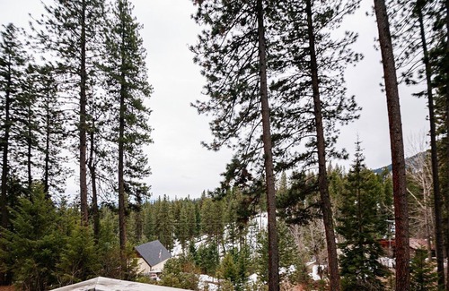 Garden Valley House | Mountain getaway near golf course, restaurants, and hot pool - Terrace Lakes