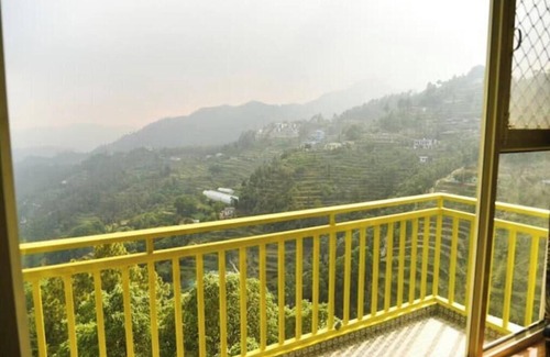 Kasiyalekh Cottage | Mountain Golden Ray 8 BR Valley View near Waterfal