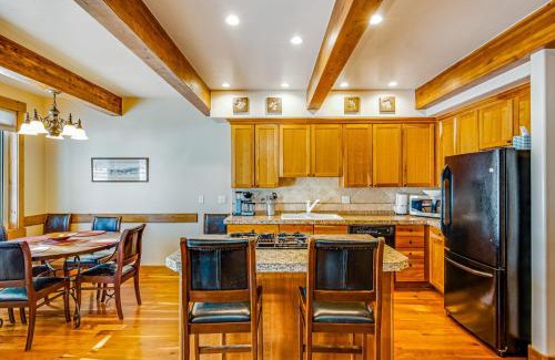 McCall House | Mountain Golf Retreat